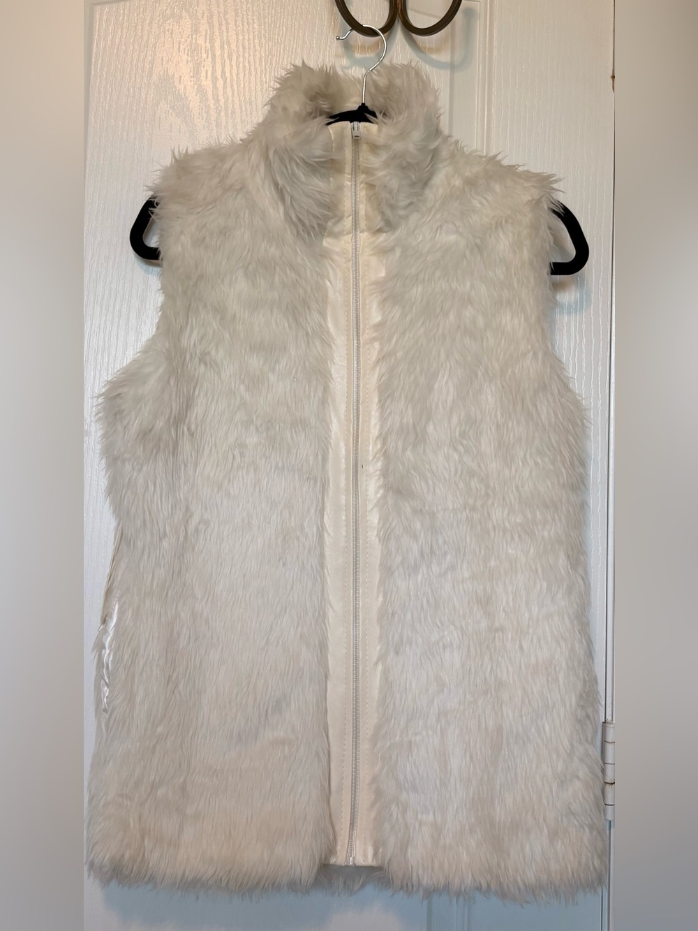 Diva Cream Faux Fur Zip-Front Vest